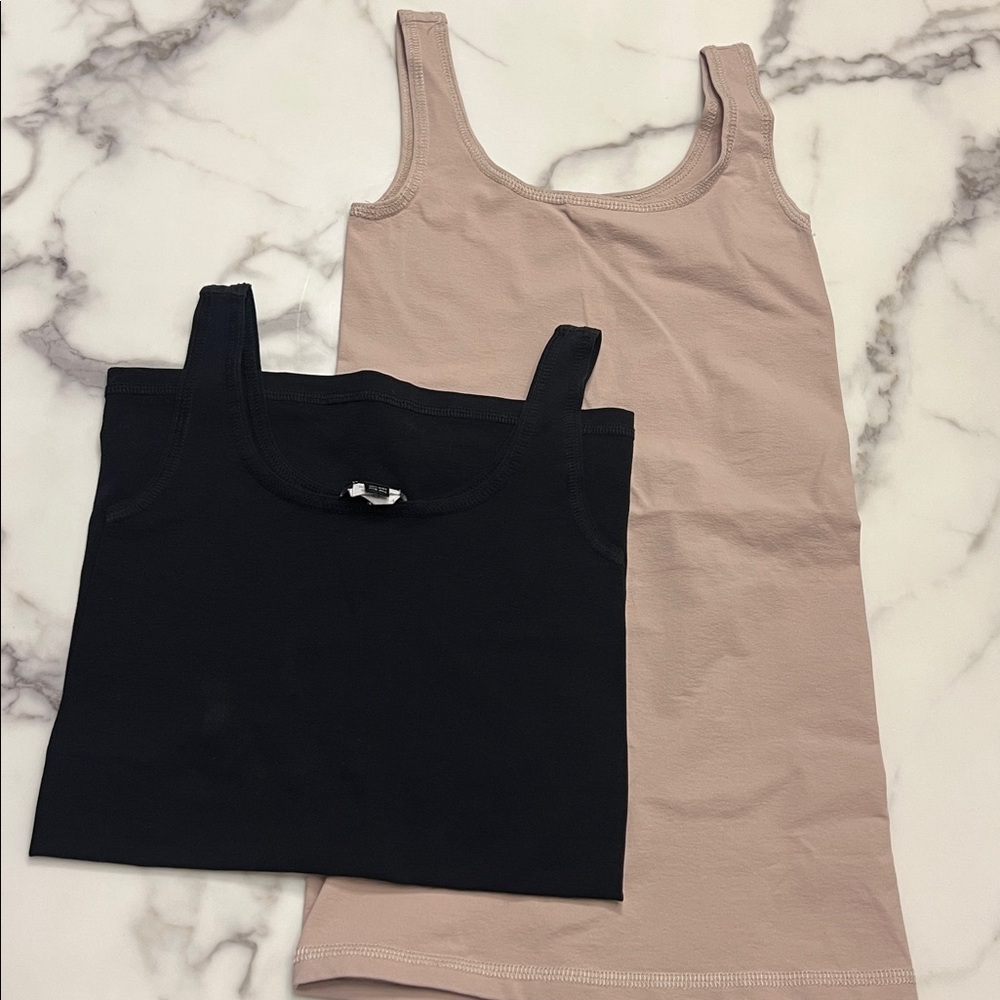 Bundle of two theory Black and Tan Tank Tops